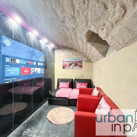 Urban Flat 193 - Barbie In شقة *