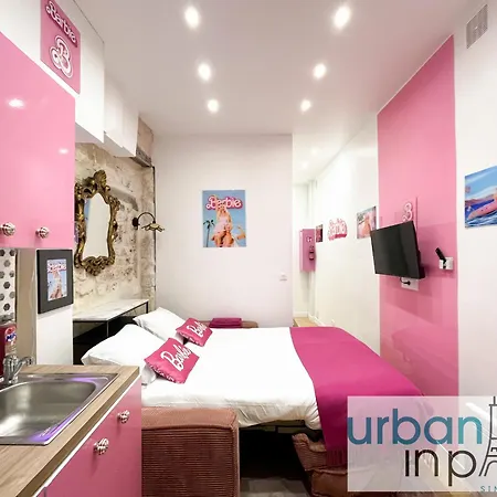 Urban Flat 193 - Barbie In
