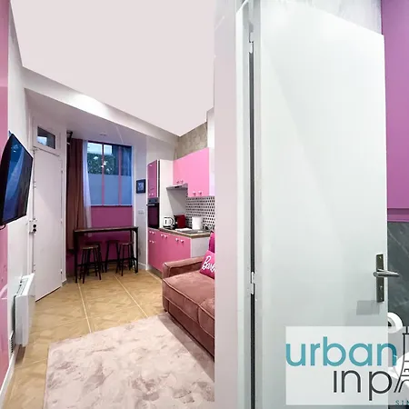 Urban Flat 193 - Barbie In 아파트 *